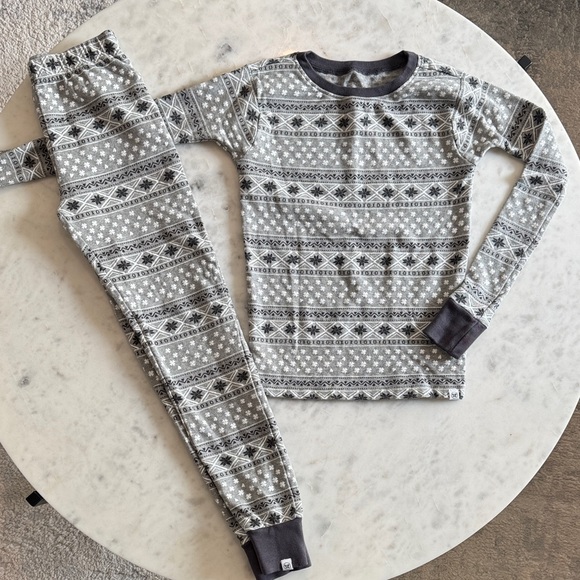 FREE- Honest Kids Winter Pajama Set - Picture 1 of 3